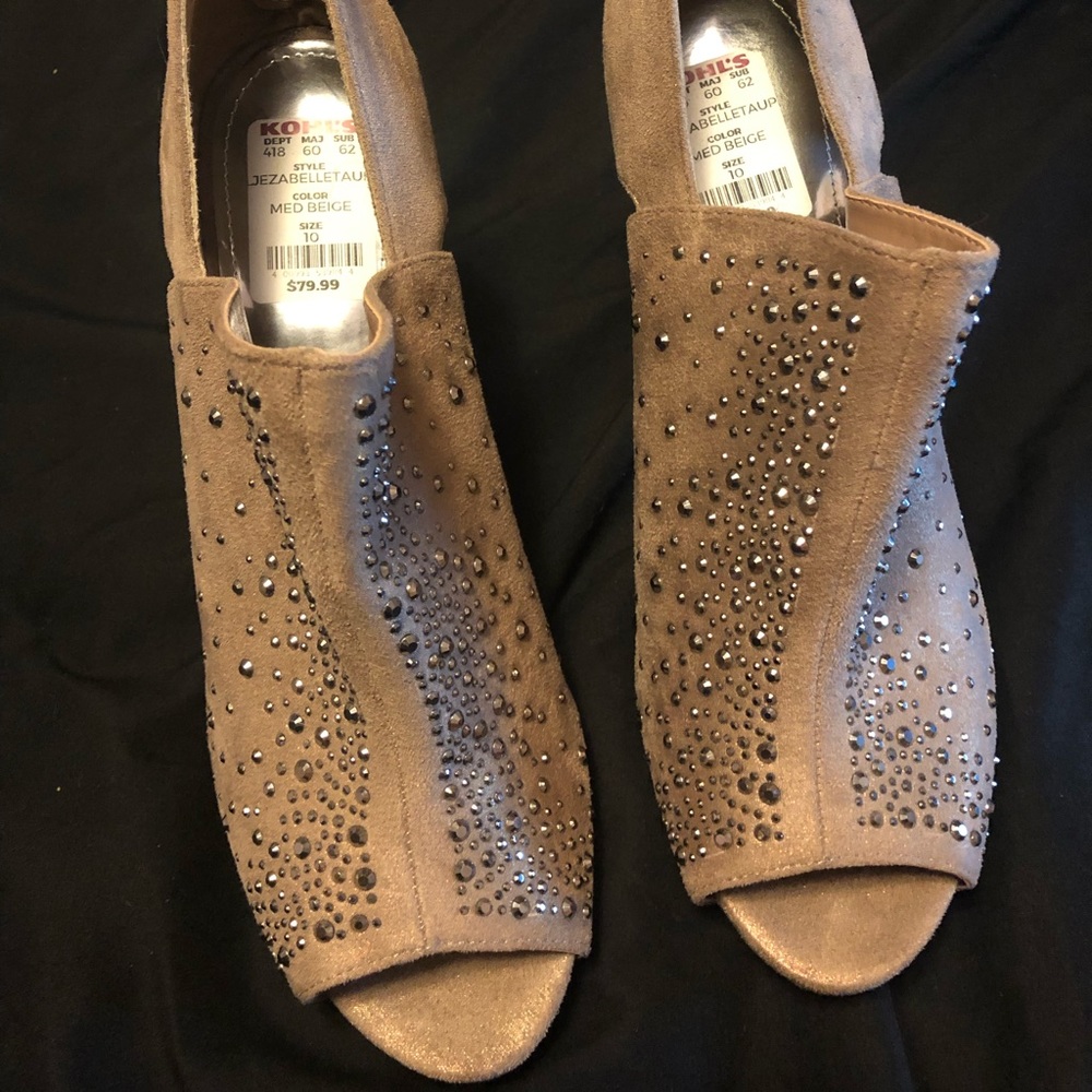Beige heels with gem sparkles